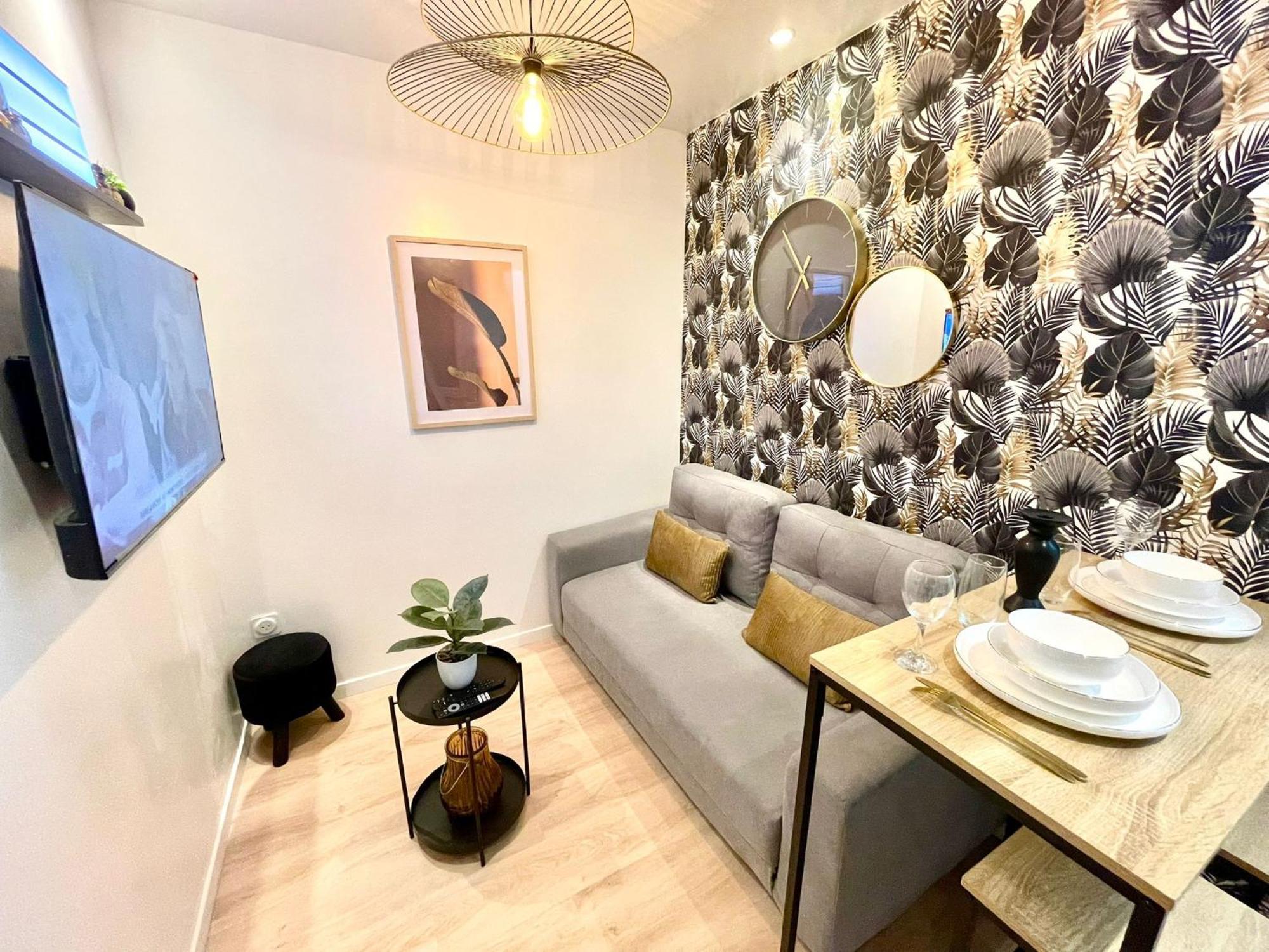 Chic Oasis In Rouen Apartment Exterior foto